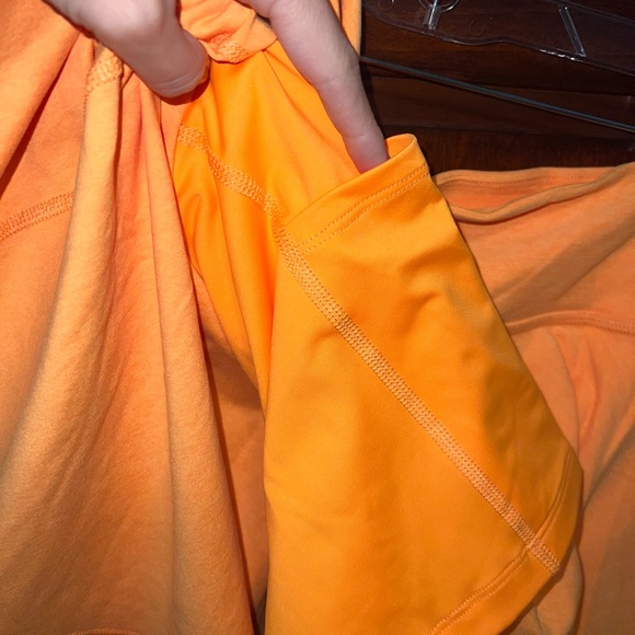 New beyond Yoga hot shot circle short orange - Picture 13 of 14